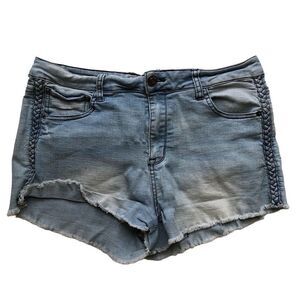 Jalate Jeans Cut Off Short - Women’s 13